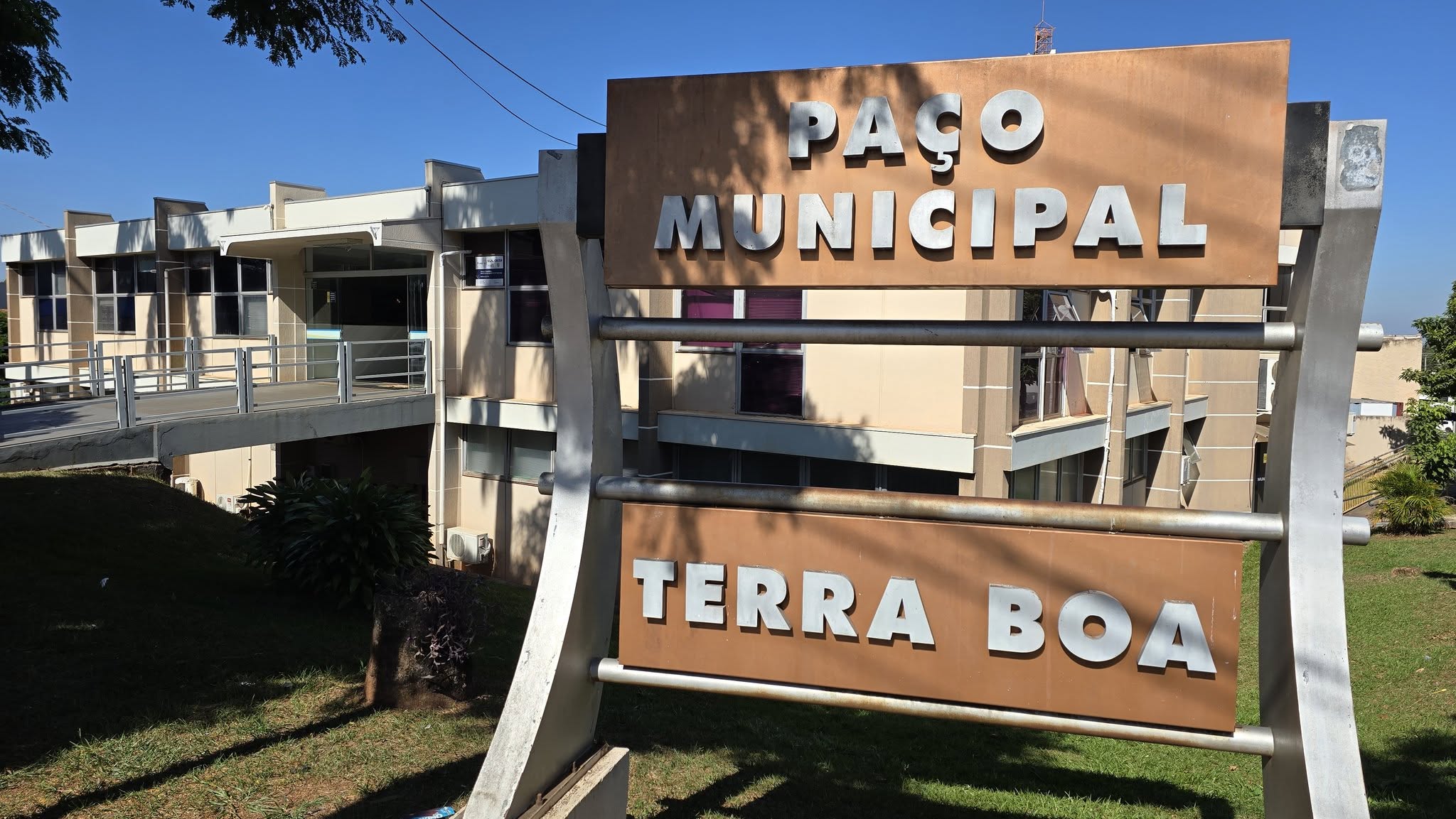 Prefeitura de Terra Boa realiza provas do concurso público 01/2026 neste domingo (21)
